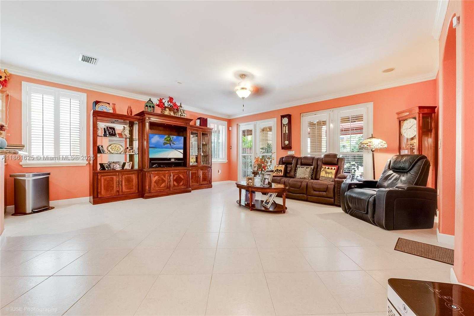 Small Image of 14980 SOUTH WEST 15TH LN, Miami Number 3