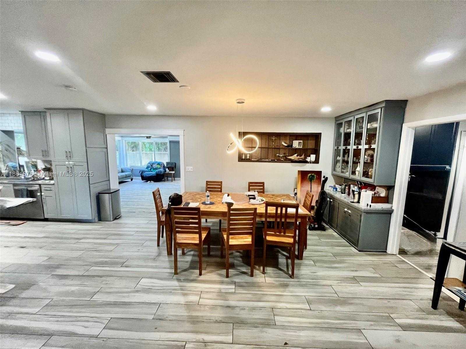 Small Image of 12101 NORTH WEST 6TH ST, Plantation Number 12