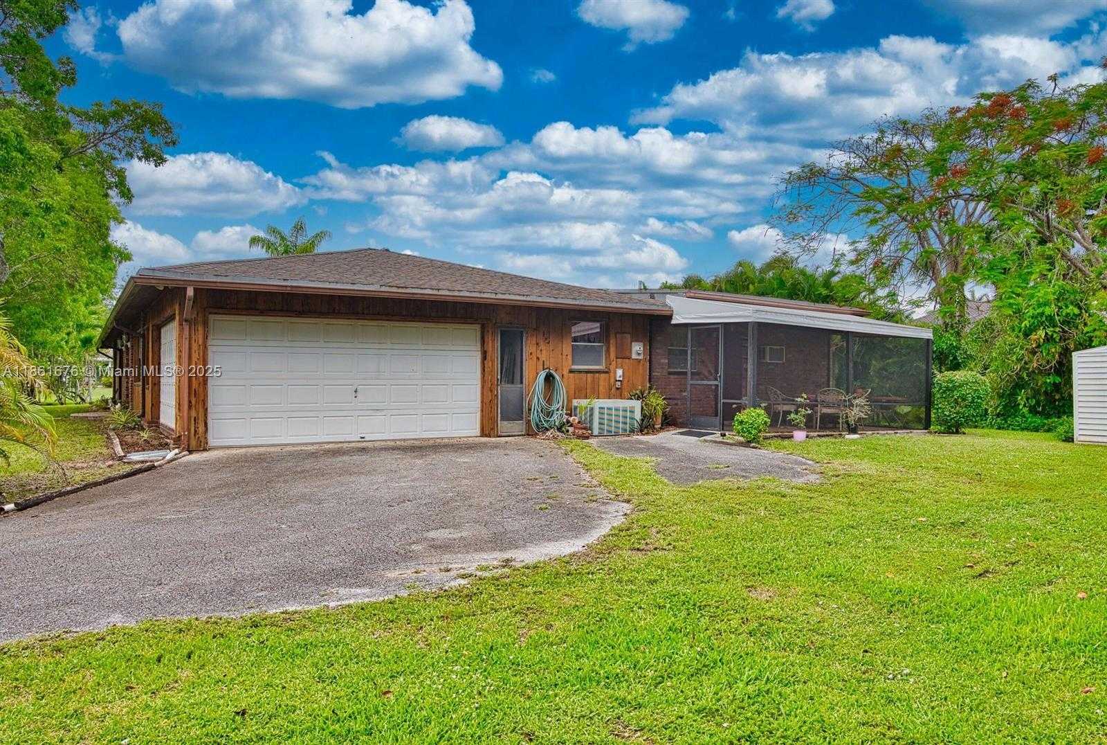 Small Image of 12101 NORTH WEST 6TH ST, Plantation Number 5