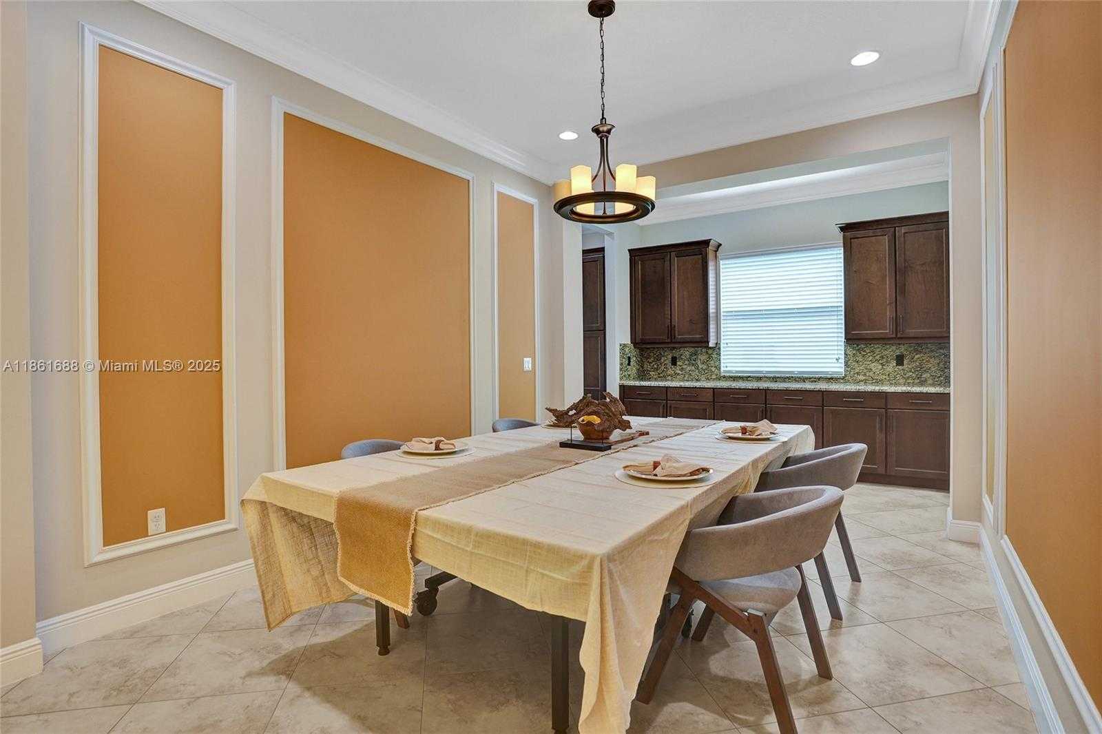 Small Image of 2954 BELLAROSA CIR, Royal Palm Beach Number 10