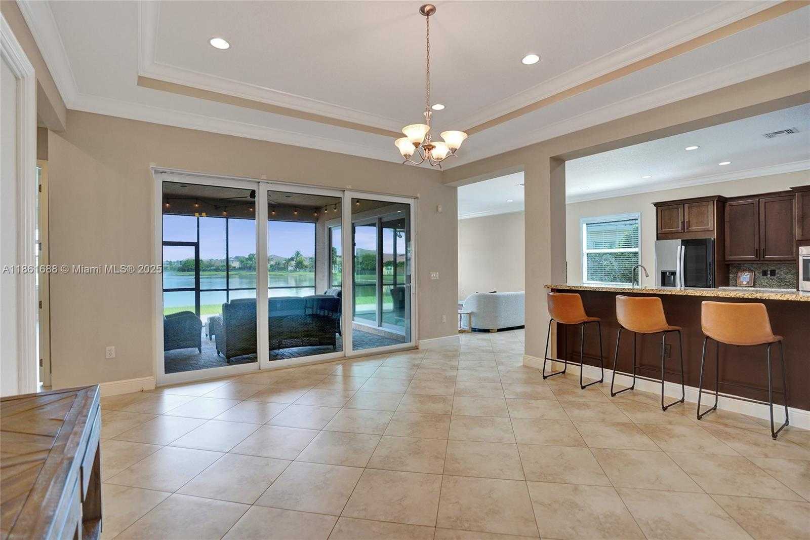 Small Image of 2954 BELLAROSA CIR, Royal Palm Beach Number 11