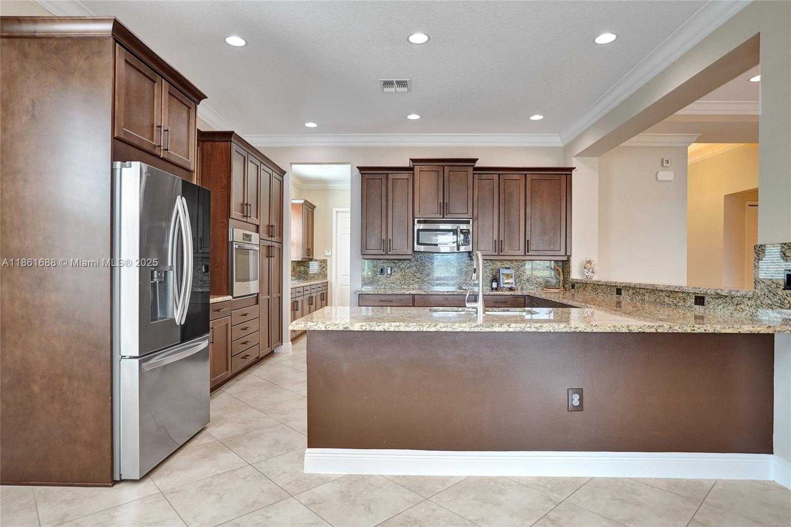 Small Image of 2954 BELLAROSA CIR, Royal Palm Beach Number 15