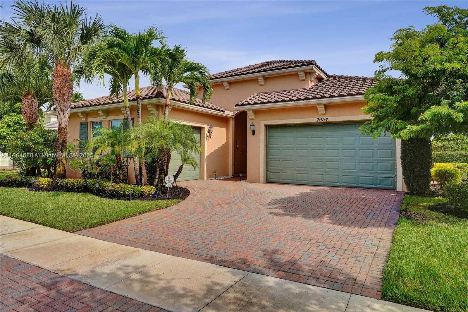 Small Image of 2954 BELLAROSA CIR, Royal Palm Beach Number 2