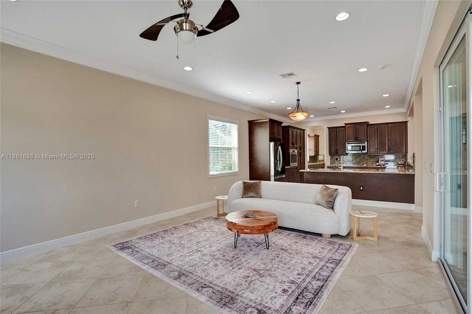 Small Image of 2954 BELLAROSA CIR, Royal Palm Beach Number 24