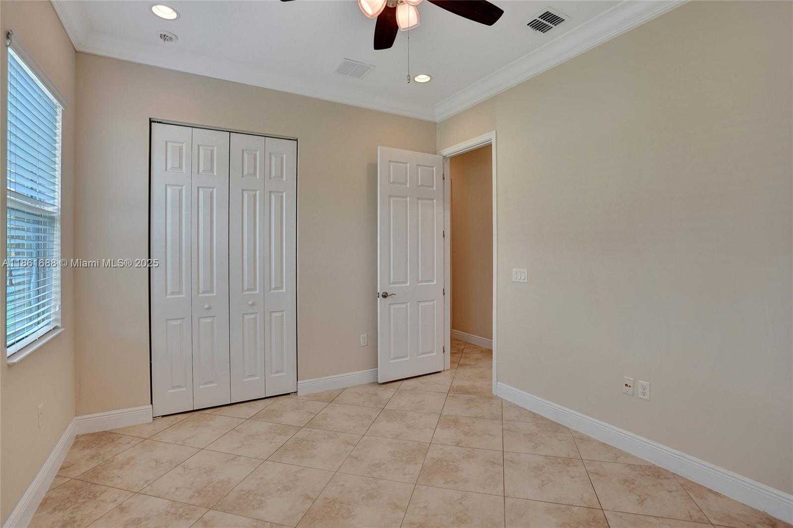 Small Image of 2954 BELLAROSA CIR, Royal Palm Beach Number 31