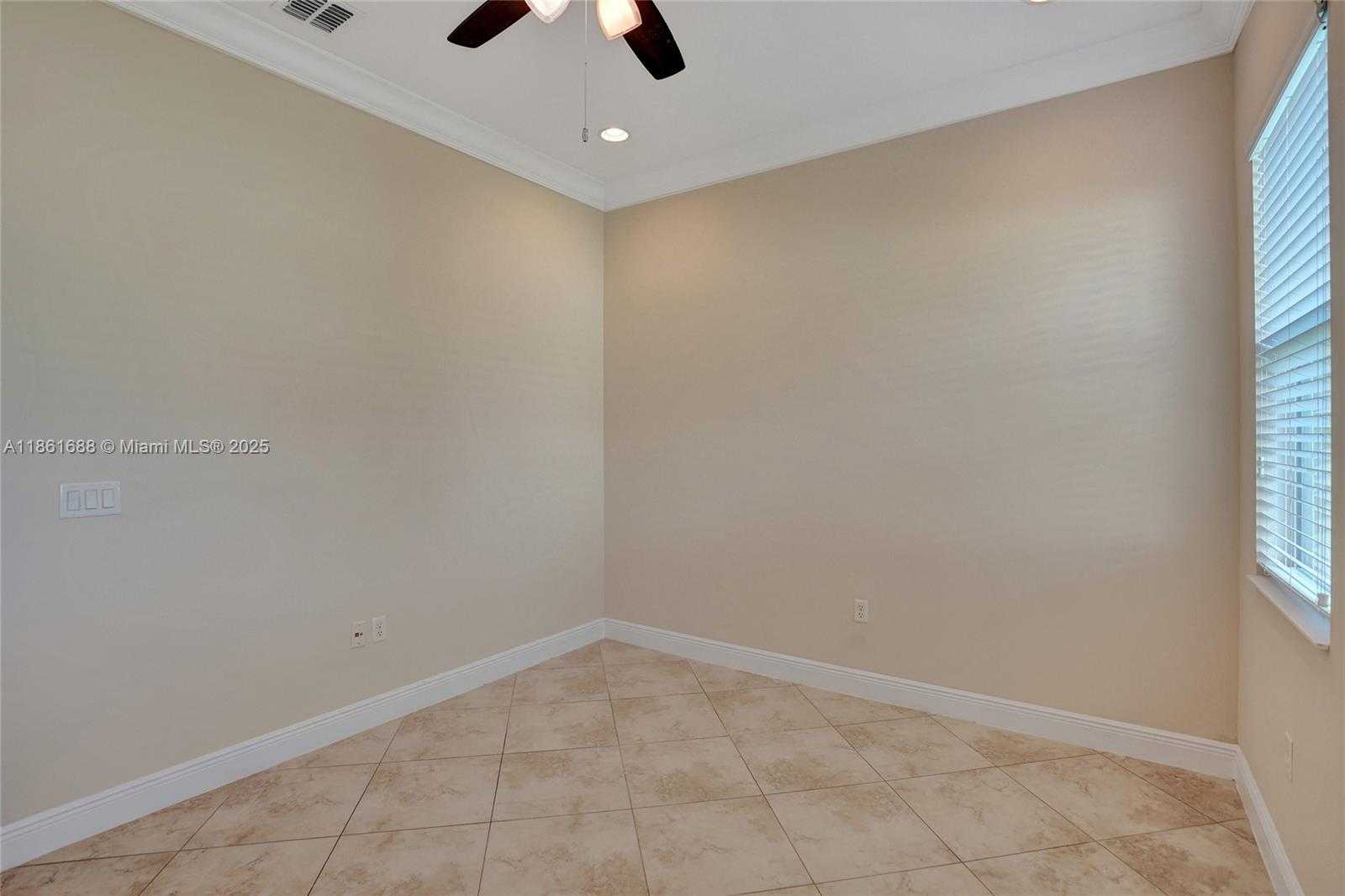 Small Image of 2954 BELLAROSA CIR, Royal Palm Beach Number 32