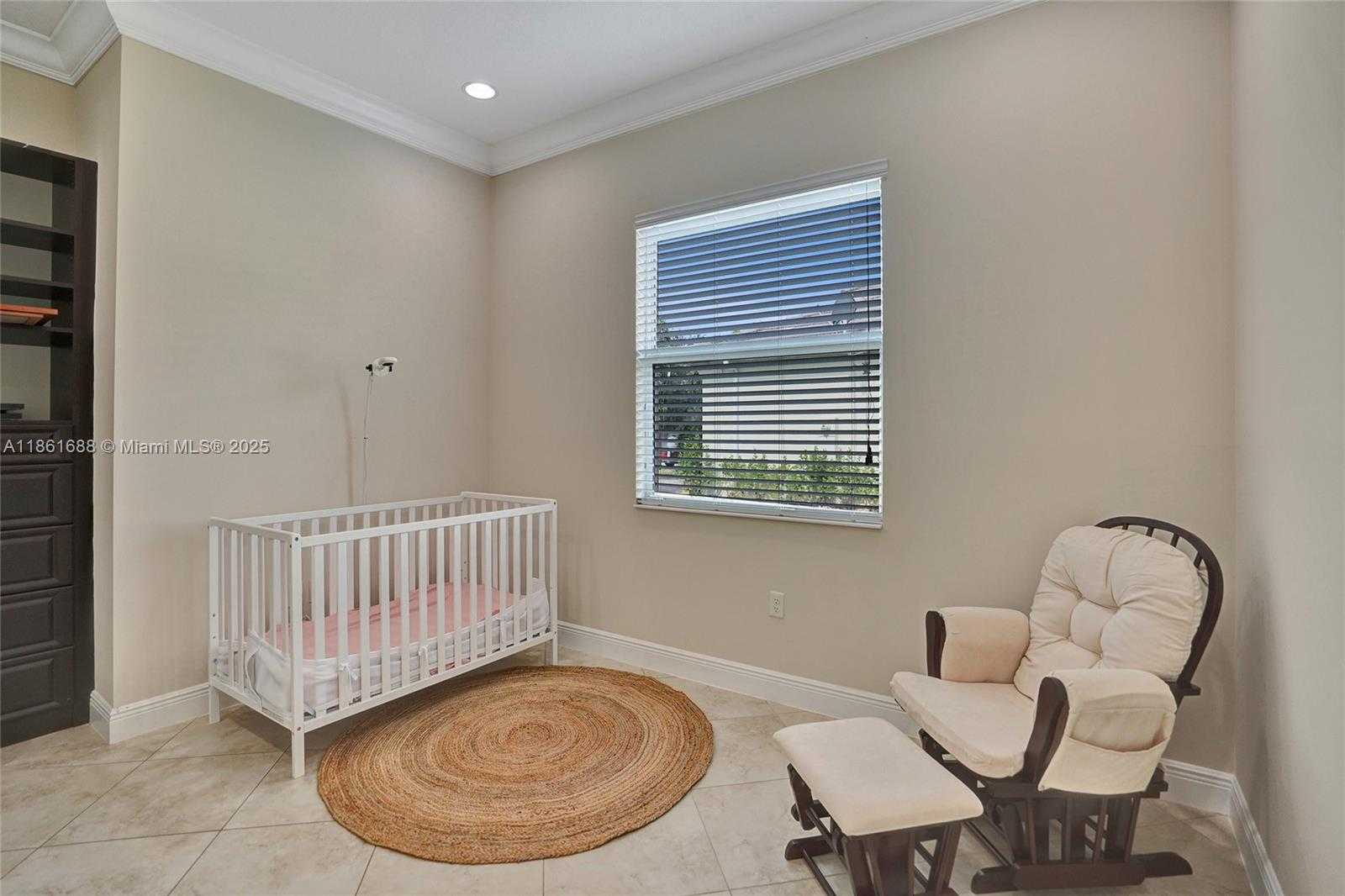 Small Image of 2954 BELLAROSA CIR, Royal Palm Beach Number 37