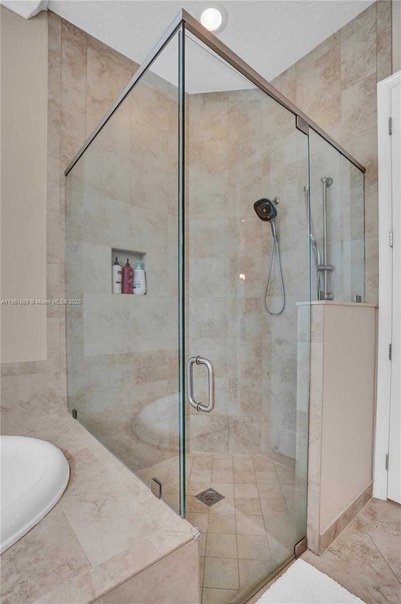 Small Image of 2954 BELLAROSA CIR, Royal Palm Beach Number 45