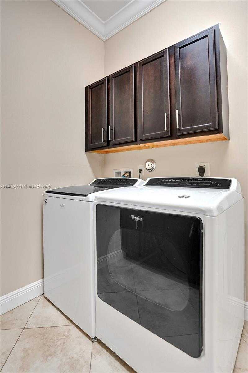 Small Image of 2954 BELLAROSA CIR, Royal Palm Beach Number 57