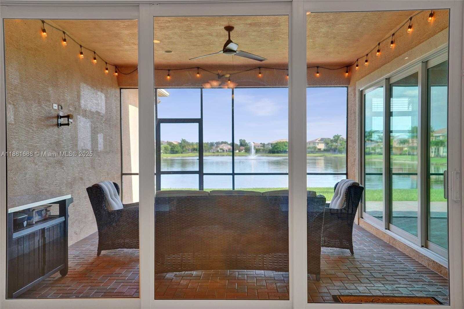 Small Image of 2954 BELLAROSA CIR, Royal Palm Beach Number 58