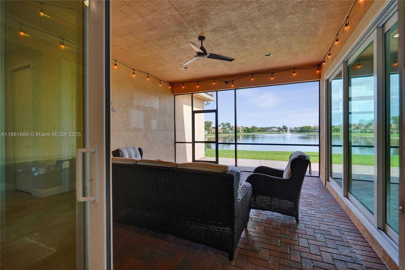 Small Image of 2954 BELLAROSA CIR, Royal Palm Beach Number 59