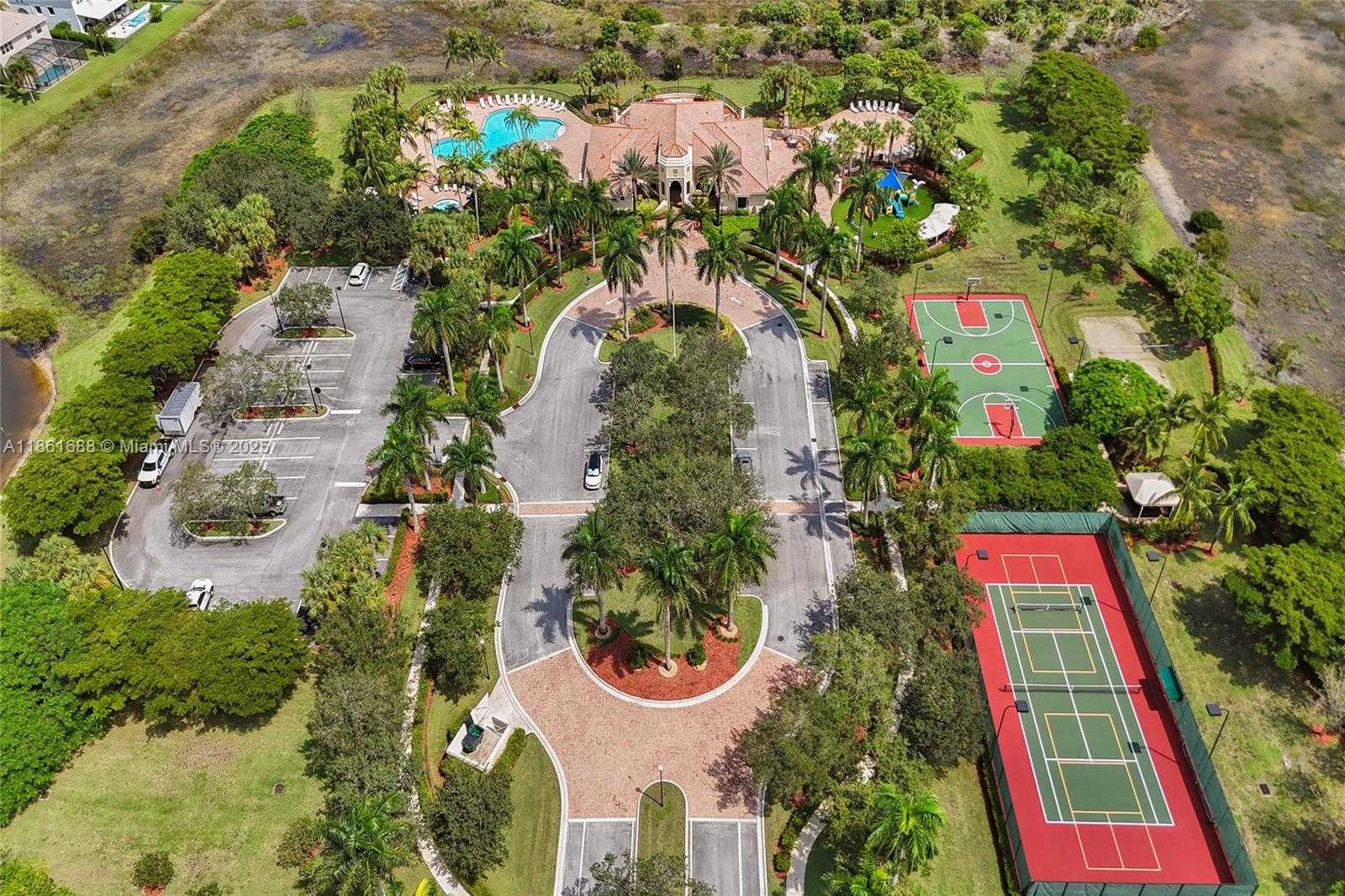 Small Image of 2954 BELLAROSA CIR, Royal Palm Beach Number 71