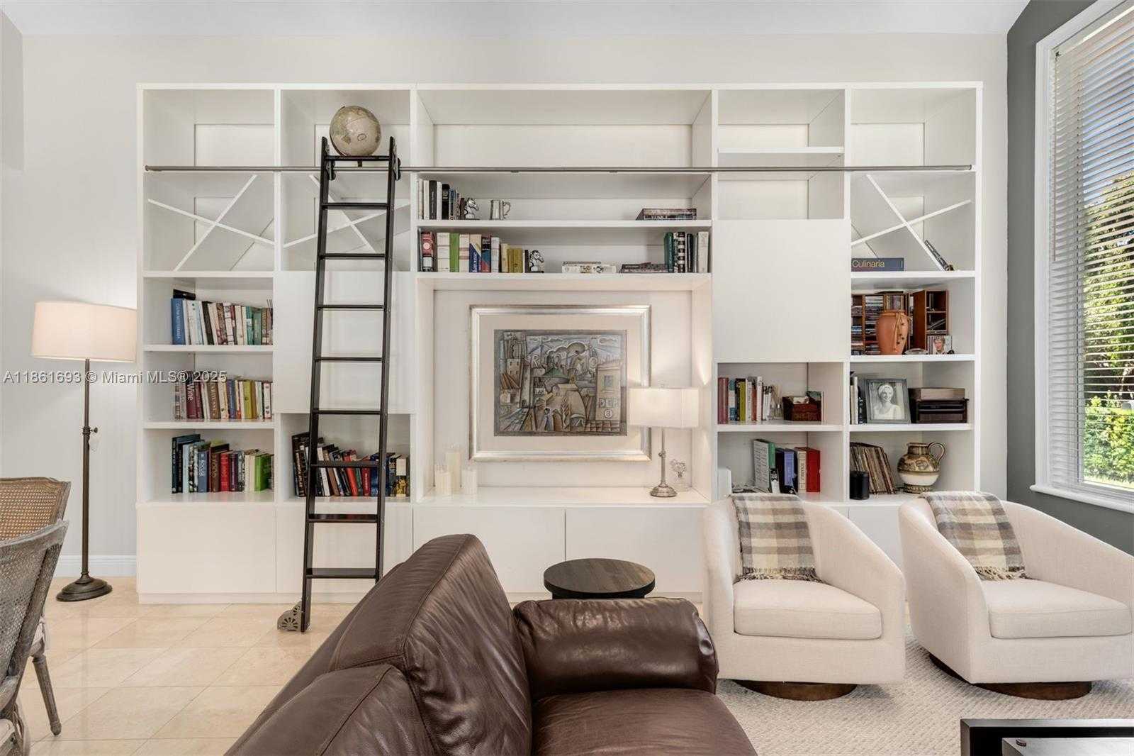 Small Image of 12801 OLD CUTLER RD, Pinecrest Number 17