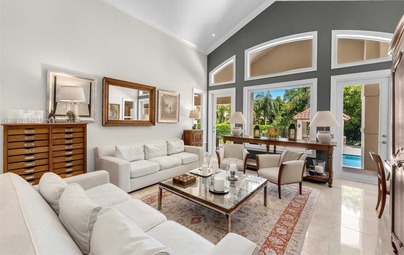 Small Image of 12801 OLD CUTLER RD, Pinecrest Number 3