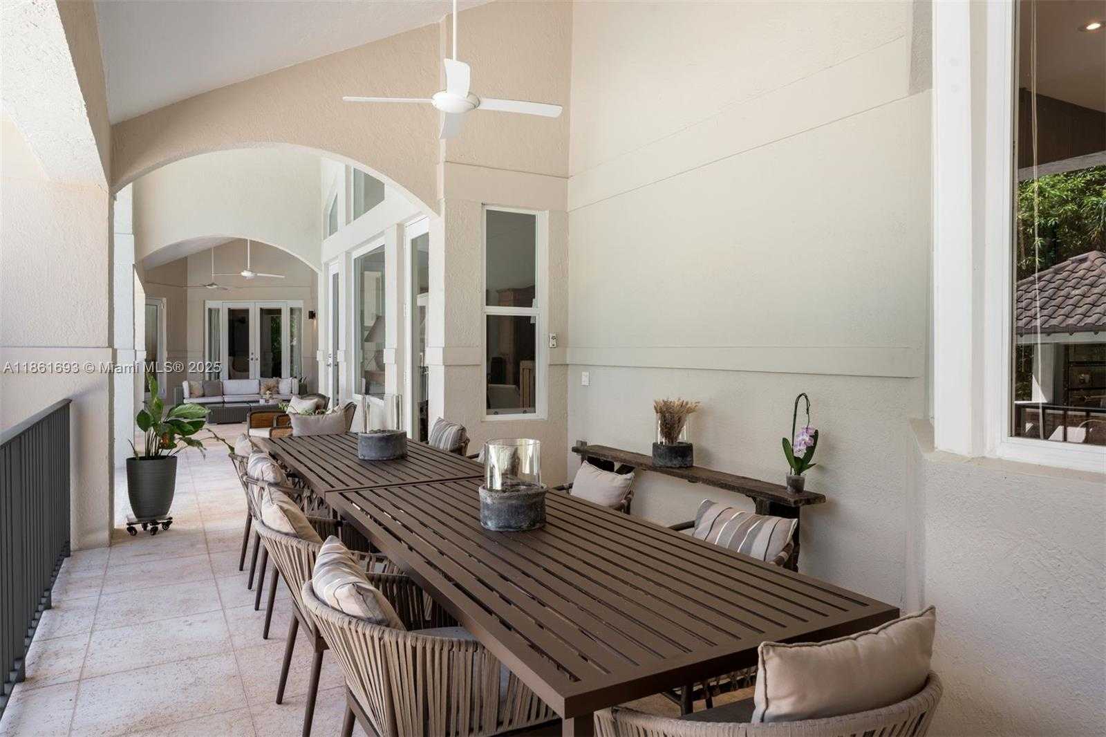 Small Image of 12801 OLD CUTLER RD, Pinecrest Number 45