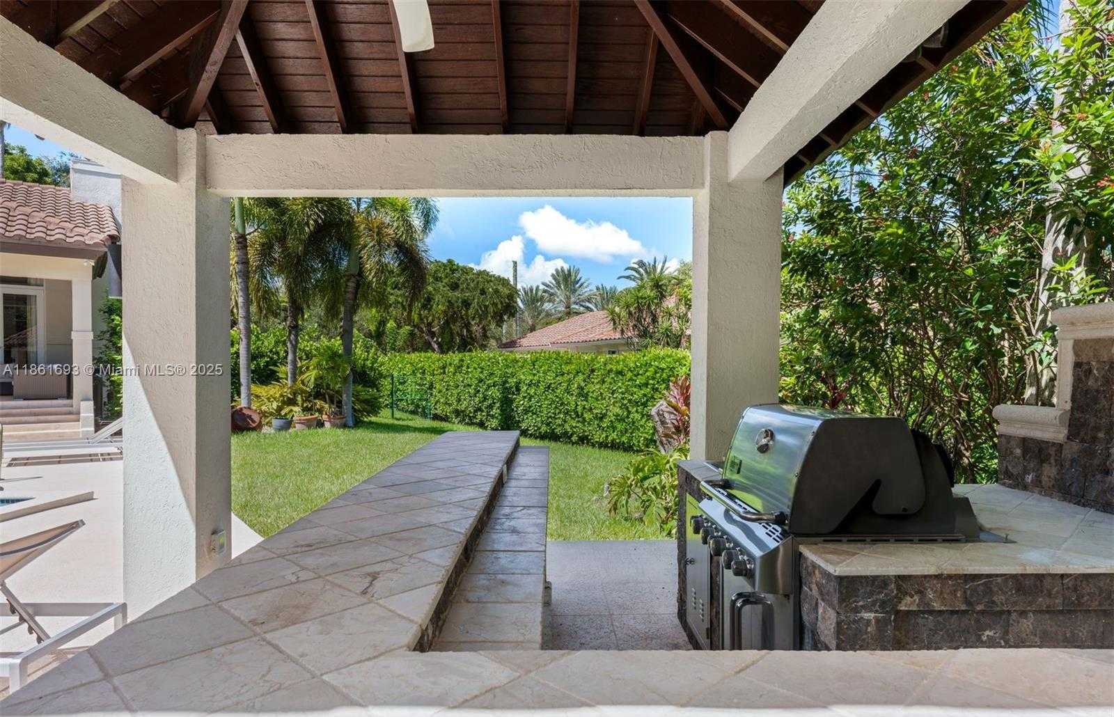 Small Image of 12801 OLD CUTLER RD, Pinecrest Number 48