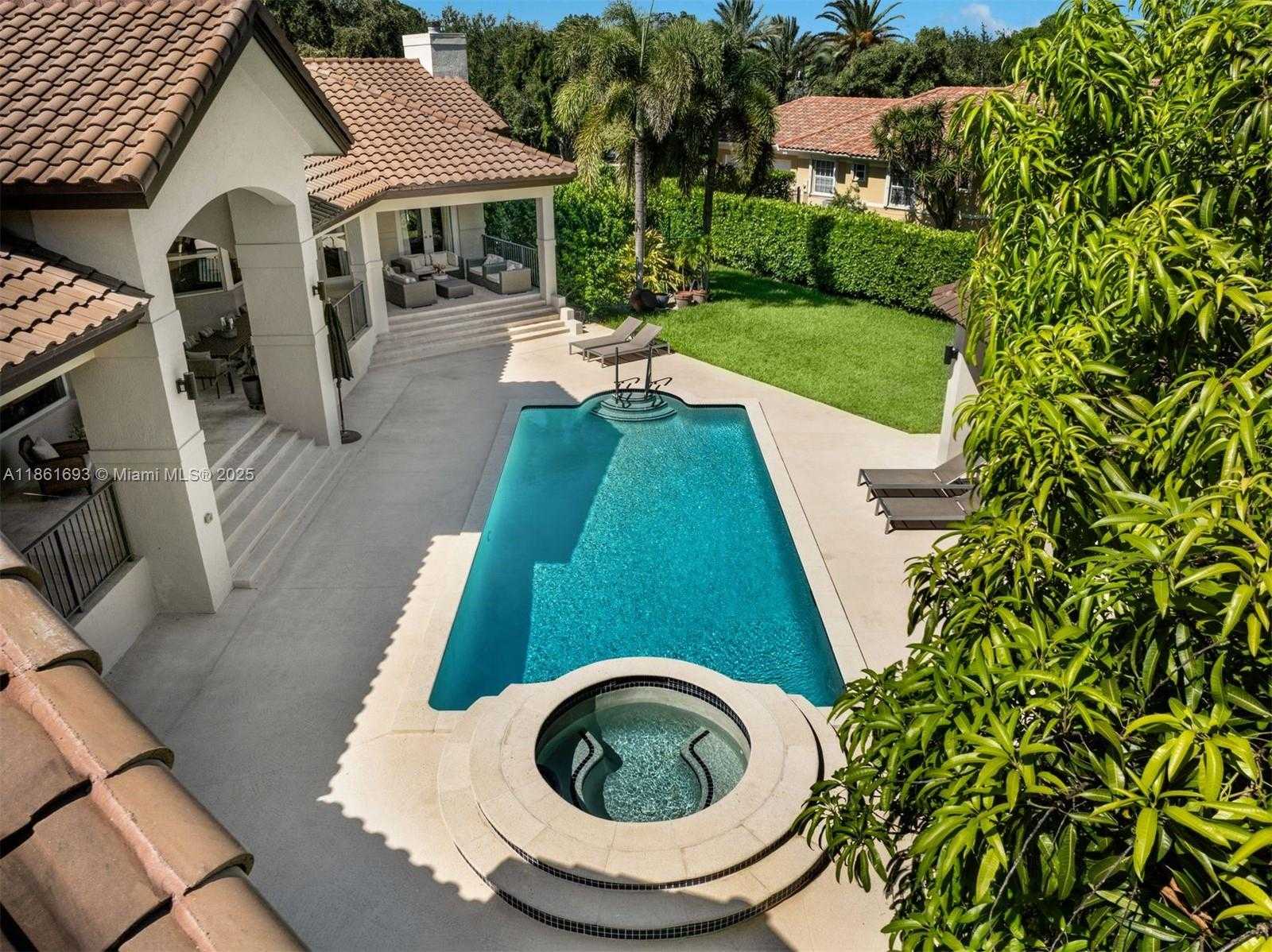 Small Image of 12801 OLD CUTLER RD, Pinecrest Number 51