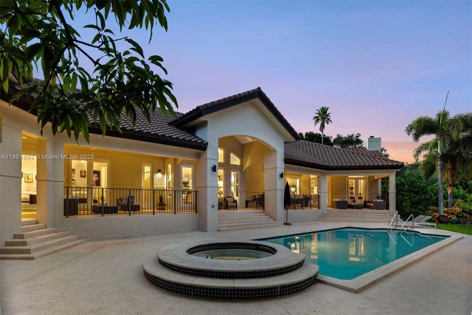 Small Image of 12801 OLD CUTLER RD, Pinecrest Number 64