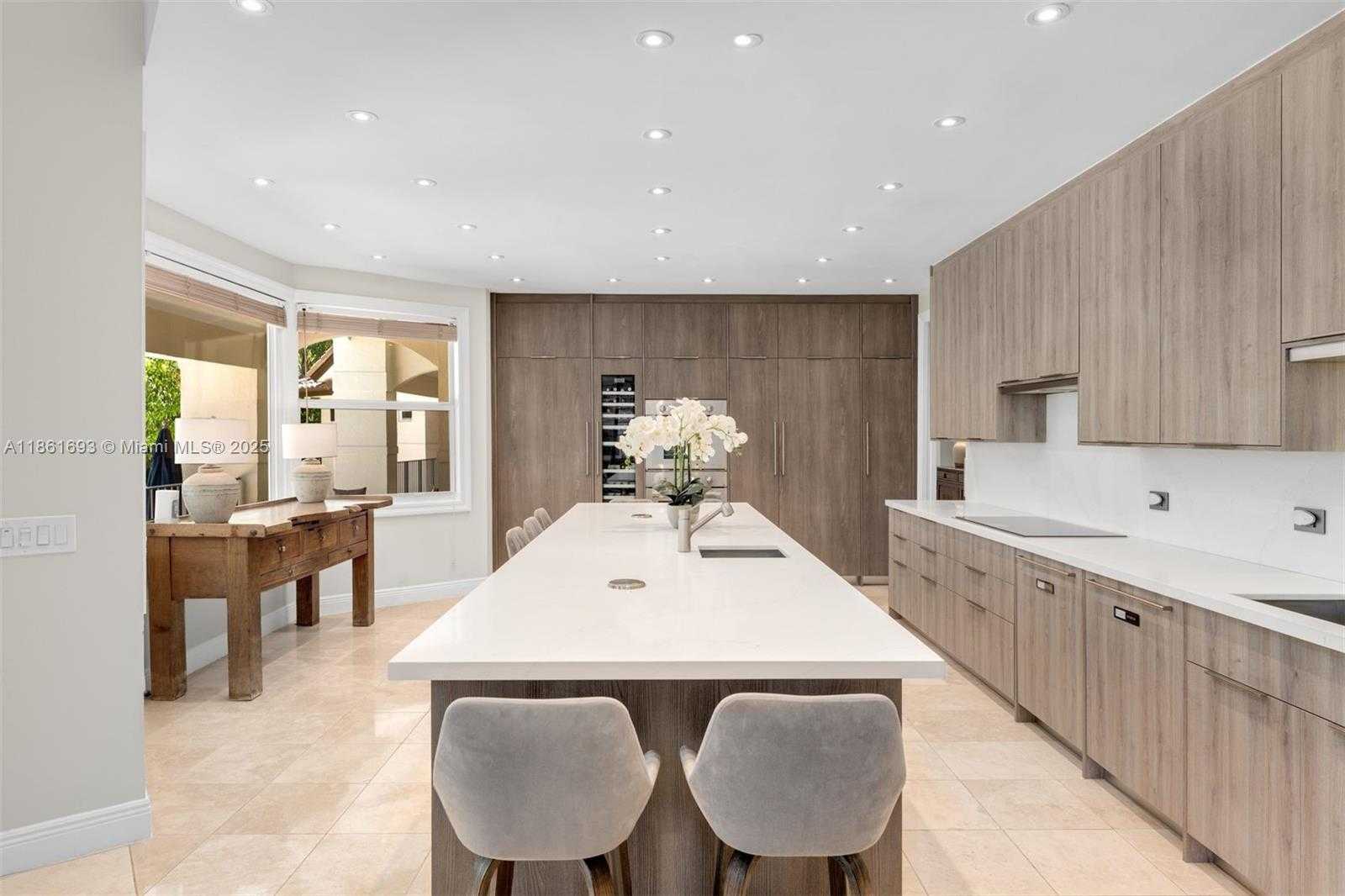 Small Image of 12801 OLD CUTLER RD, Pinecrest Number 8