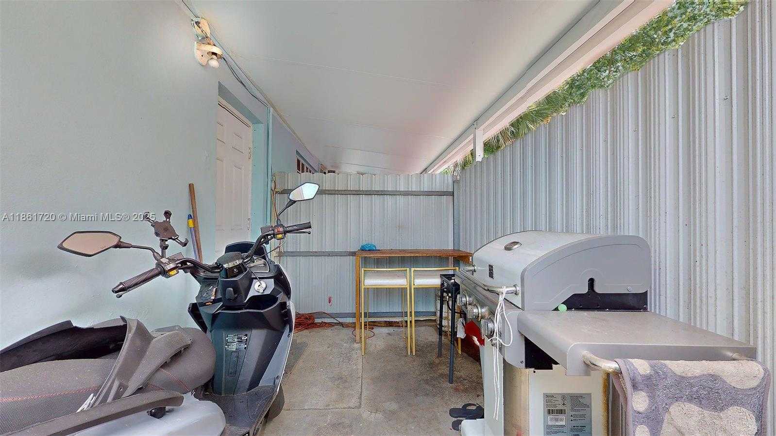 Small Image of 18502 NORTH WEST 23RD CT, Miami Gardens Number 12