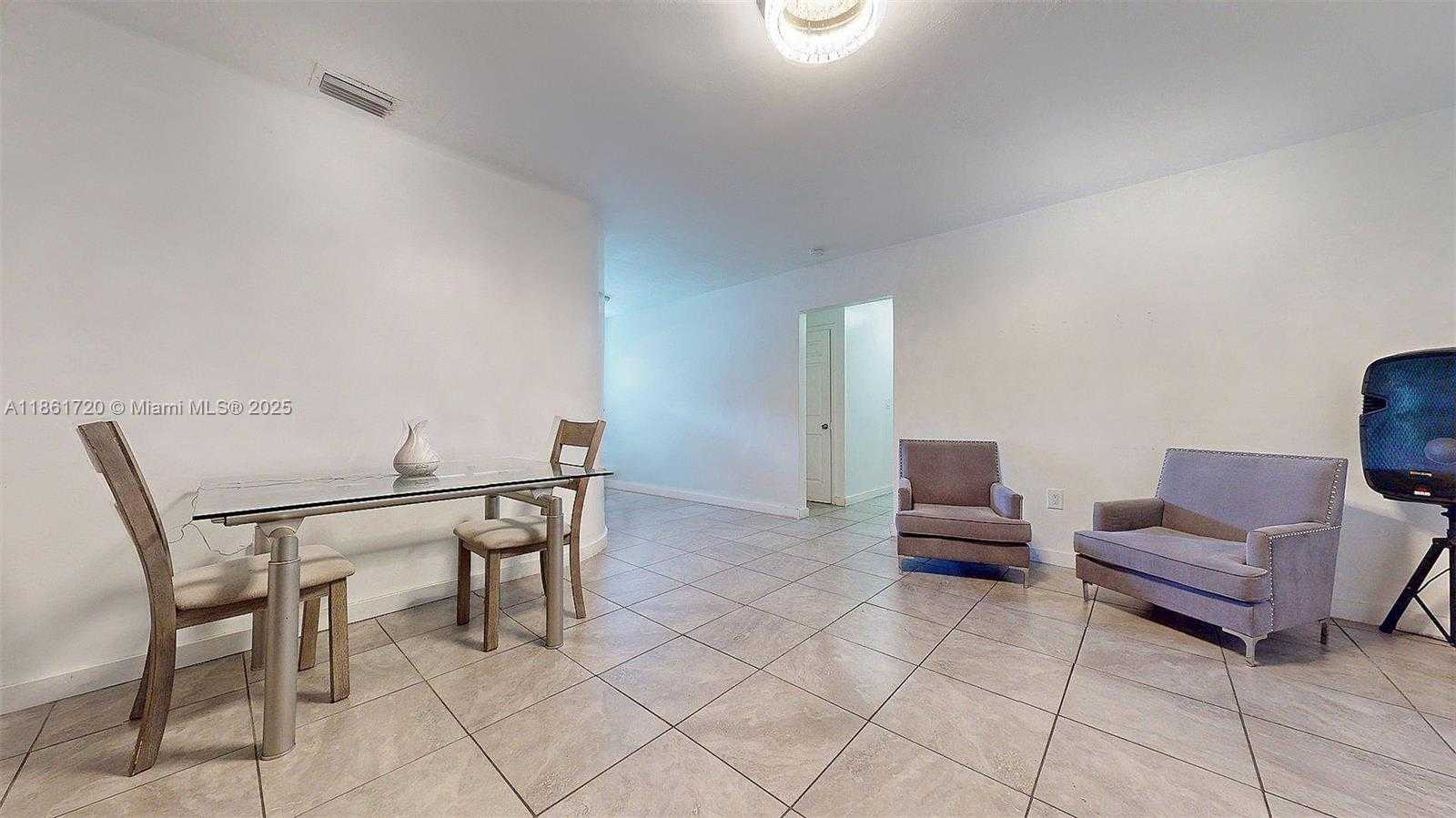 Small Image of 18502 NORTH WEST 23RD CT, Miami Gardens Number 13