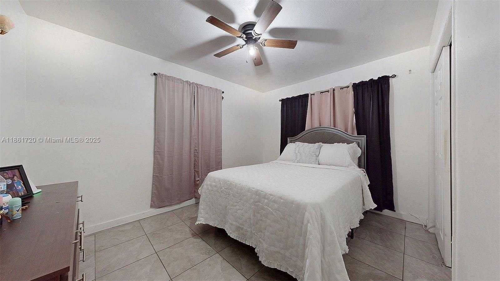 Small Image of 18502 NORTH WEST 23RD CT, Miami Gardens Number 19