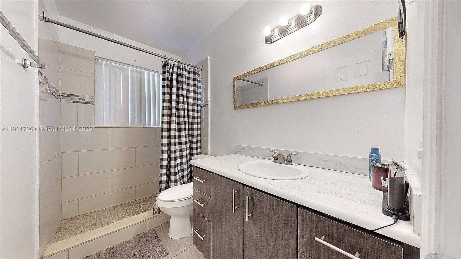 Small Image of 18502 NORTH WEST 23RD CT, Miami Gardens Number 23