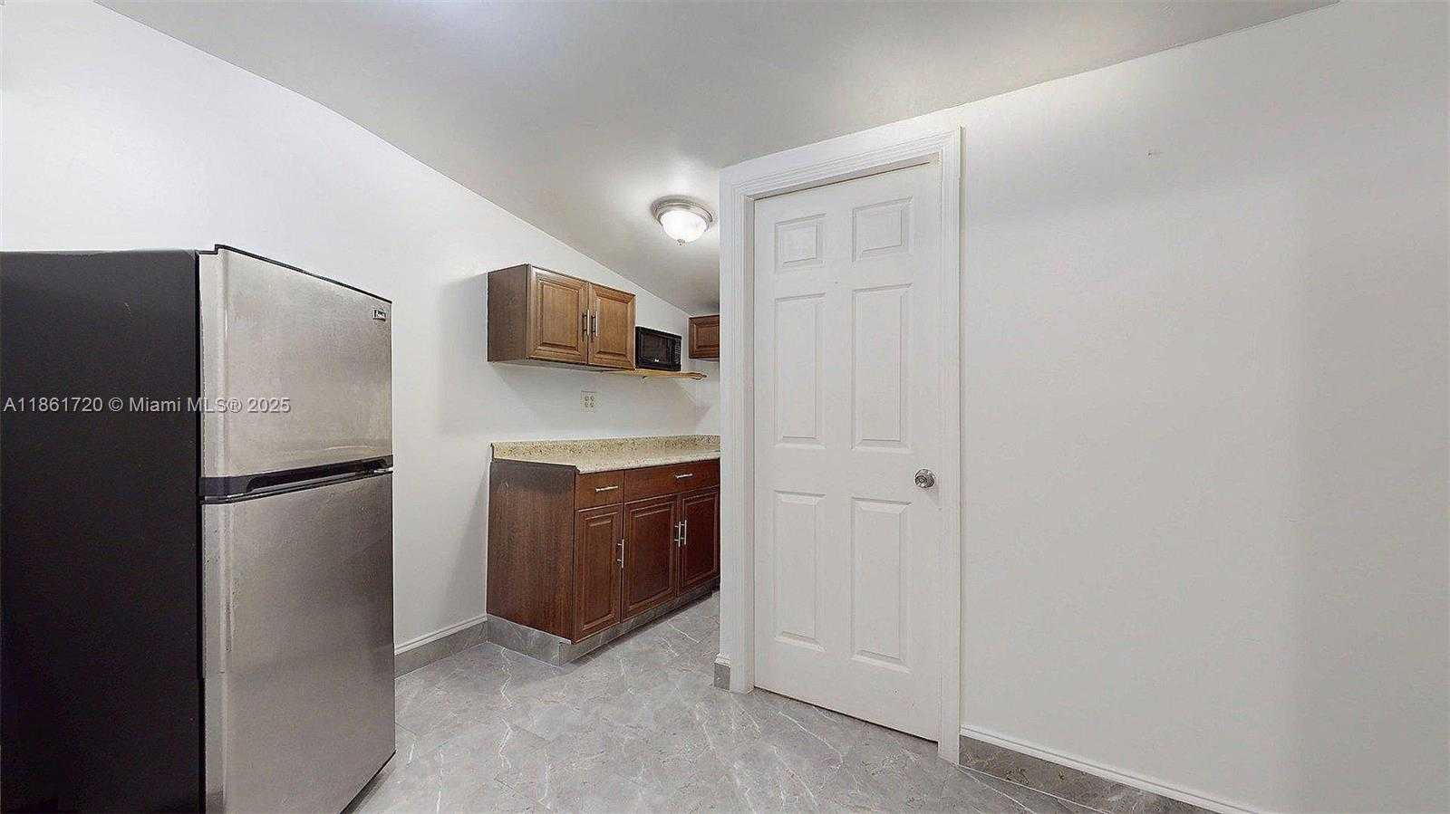 Small Image of 18502 NORTH WEST 23RD CT, Miami Gardens Number 34