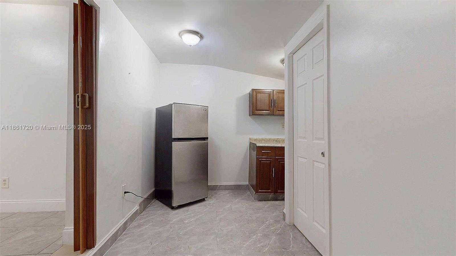 Small Image of 18502 NORTH WEST 23RD CT, Miami Gardens Number 37