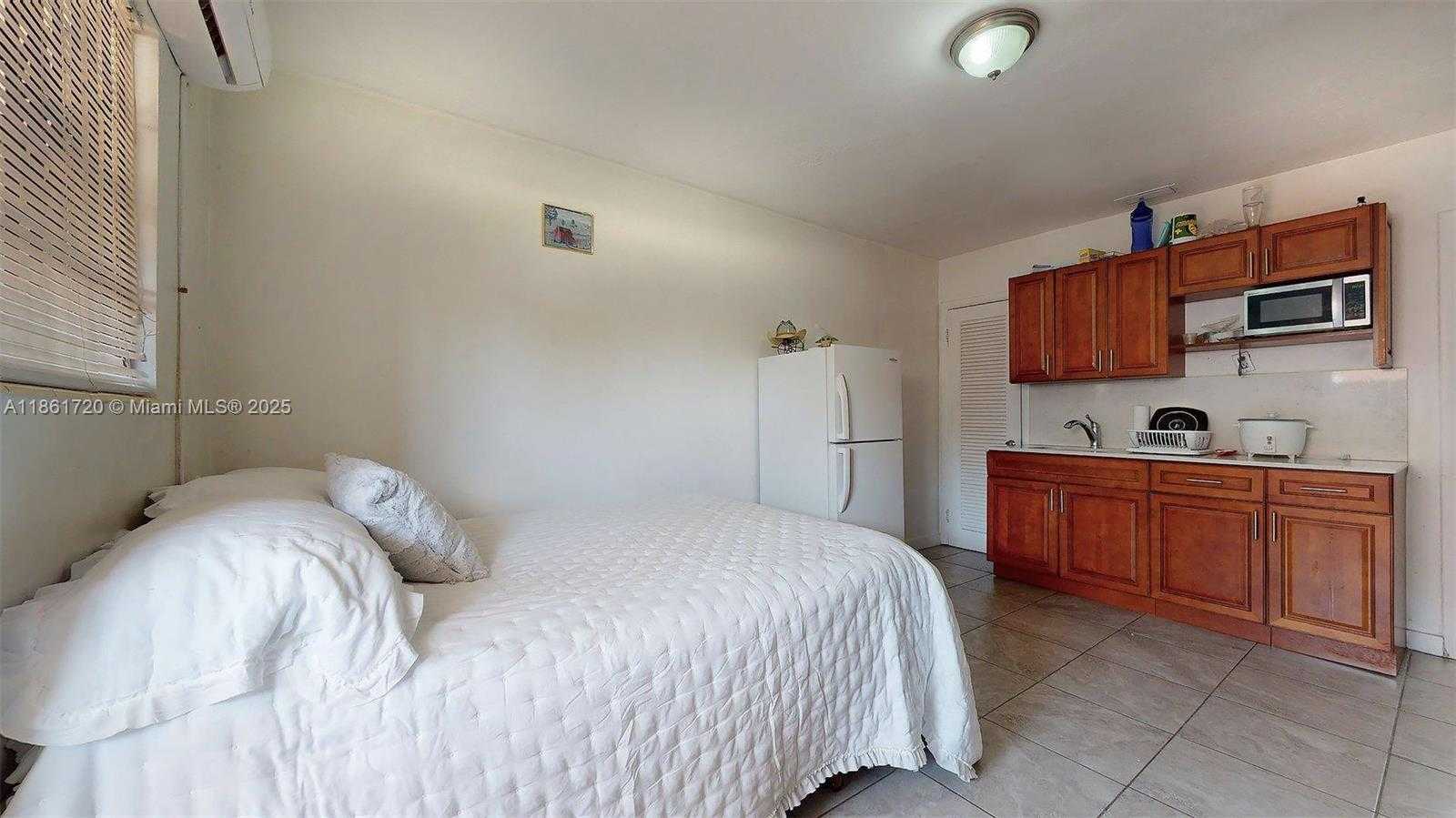Small Image of 18502 NORTH WEST 23RD CT, Miami Gardens Number 56