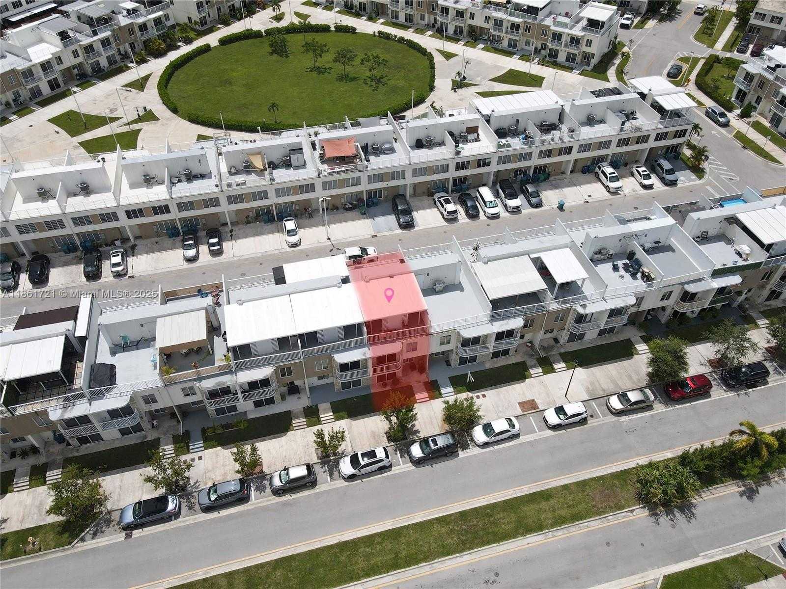 Small Image of 25874 SOUTH WEST 139TH PATH, Homestead Number 16