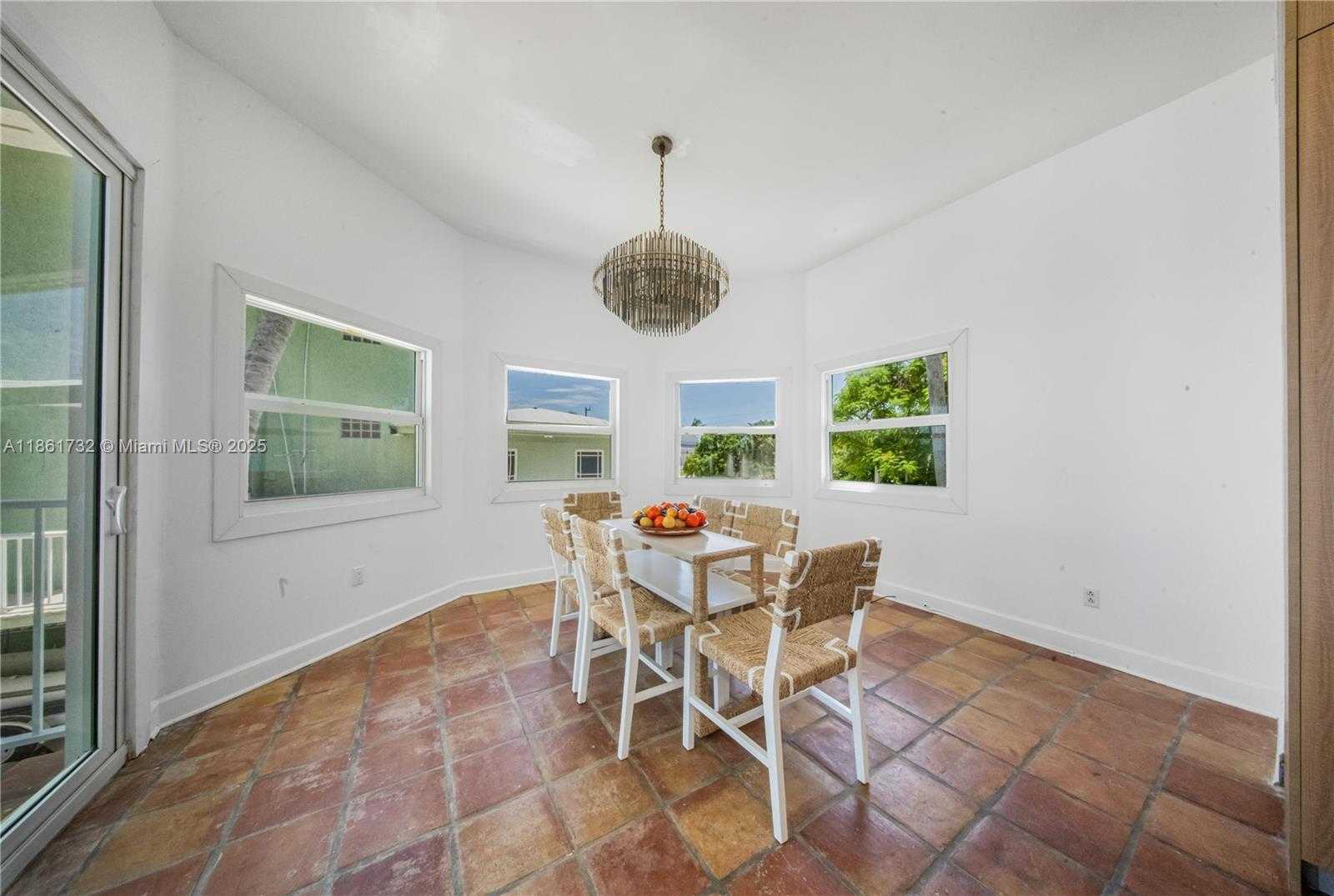 Small Image of 316 NORTH DR, Islamorada Number 13
