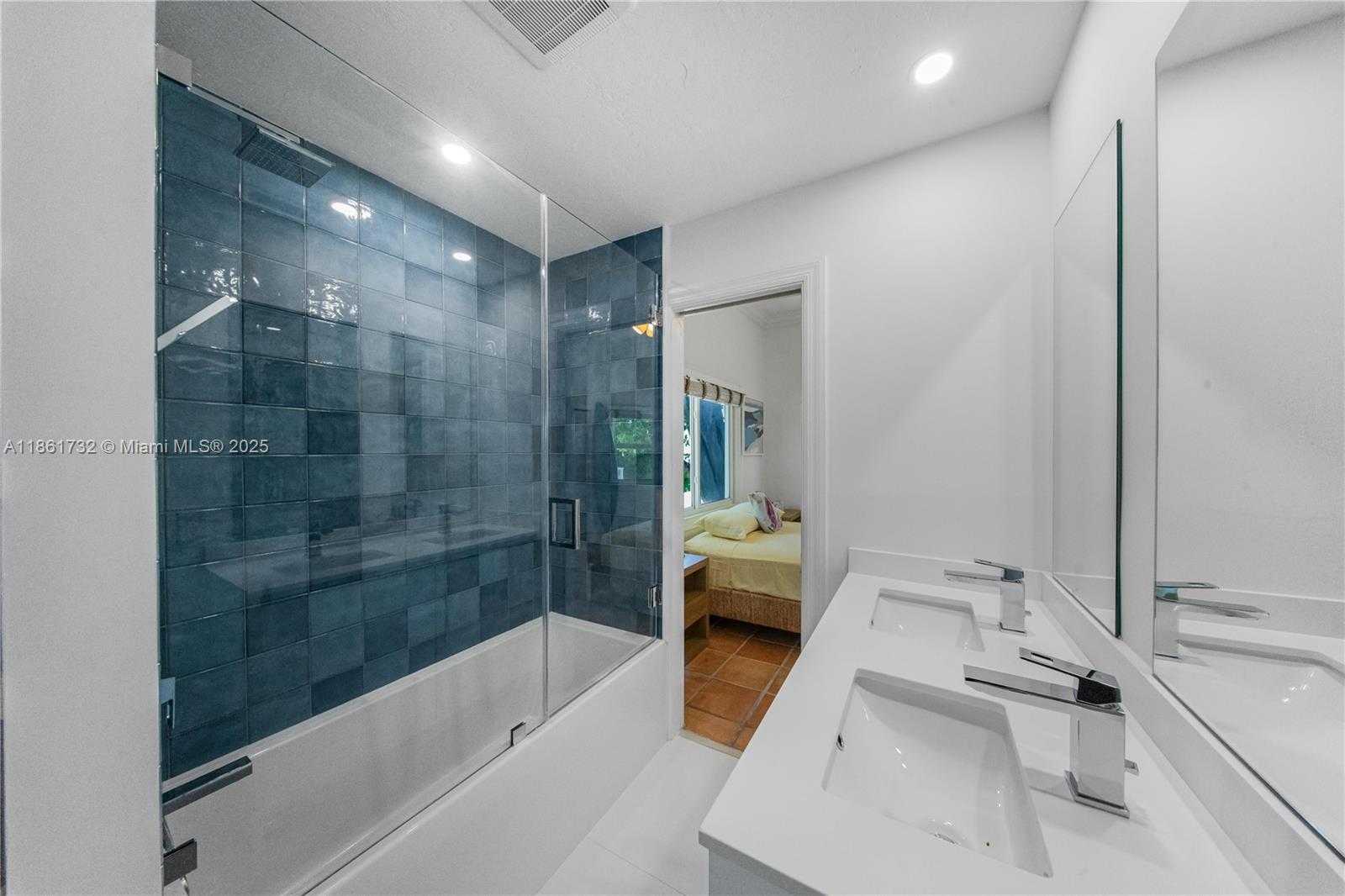 Small Image of 316 NORTH DR, Islamorada Number 26