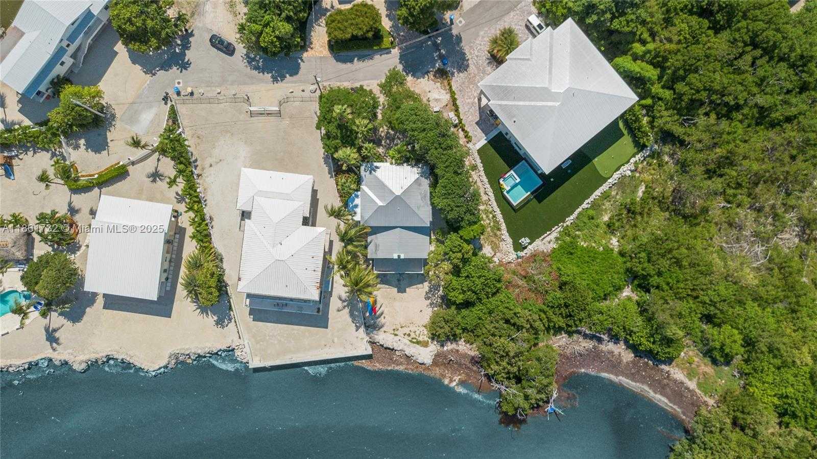 Small Image of 316 NORTH DR, Islamorada Number 49