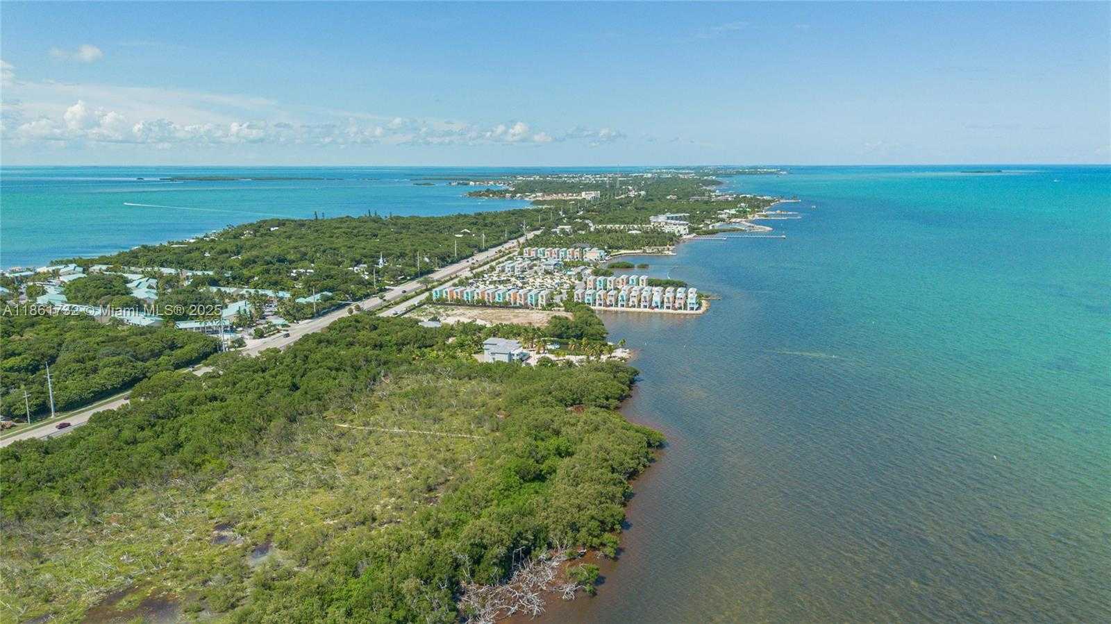 Small Image of 316 NORTH DR, Islamorada Number 51