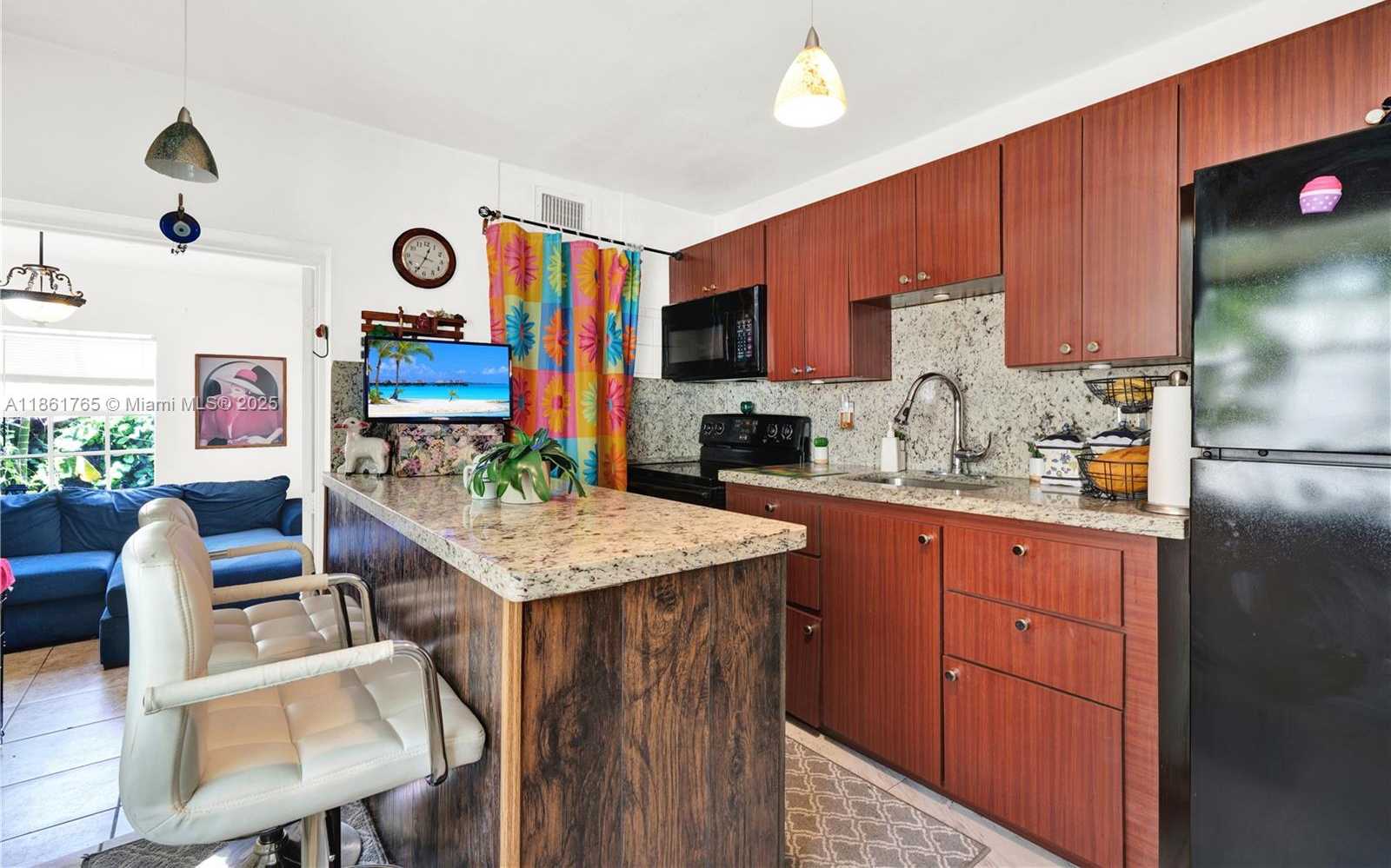 Small Image of 2305 NORTH EAST 135TH TER, North Miami Beach Number 2