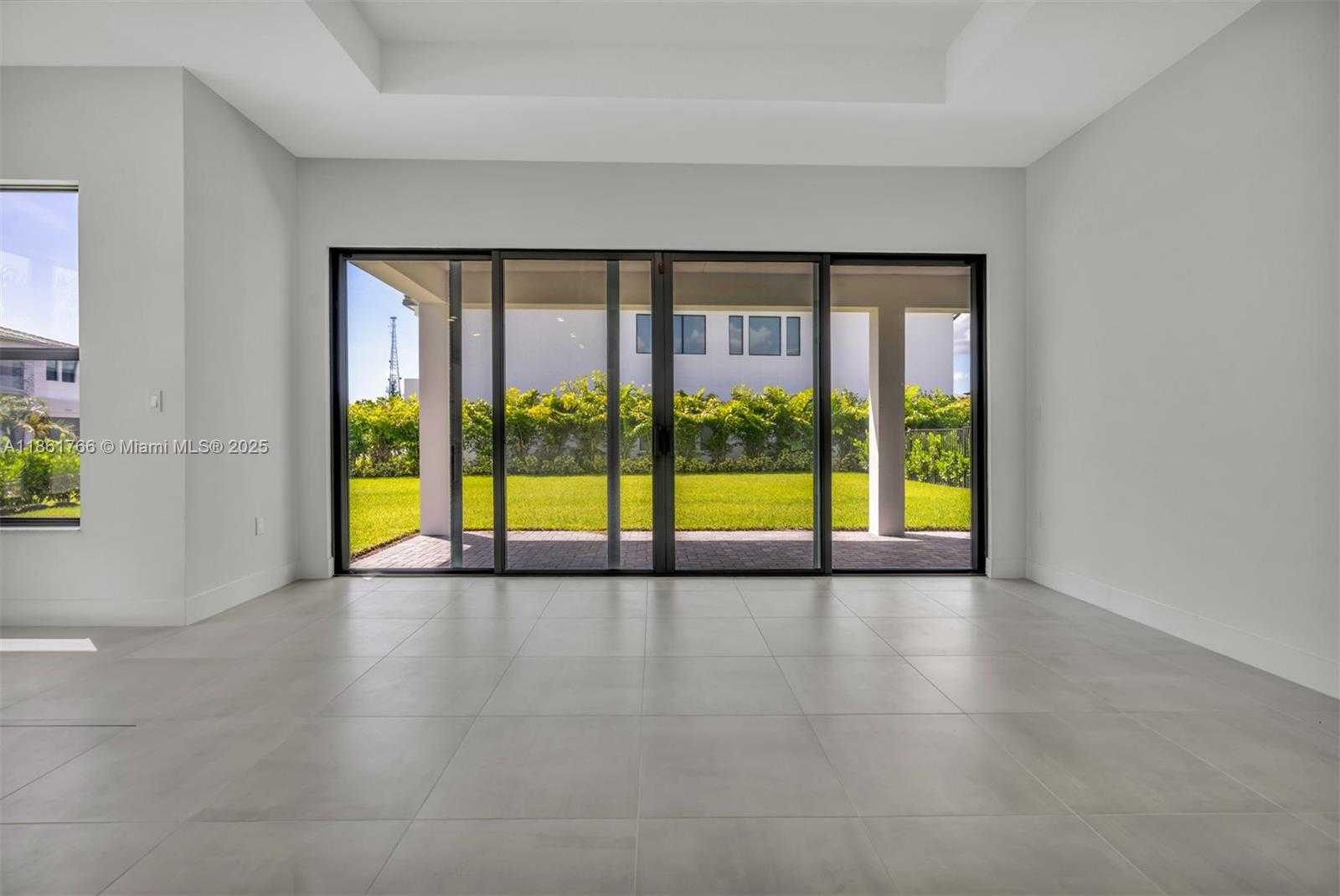 Small Image of 8286 FISHERS ISLAND WAY, Boca Raton Number 16