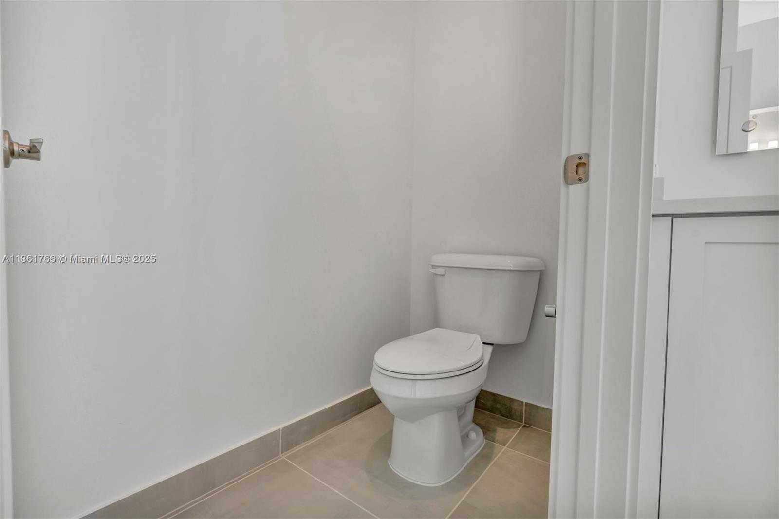 Small Image of 8286 FISHERS ISLAND WAY, Boca Raton Number 32