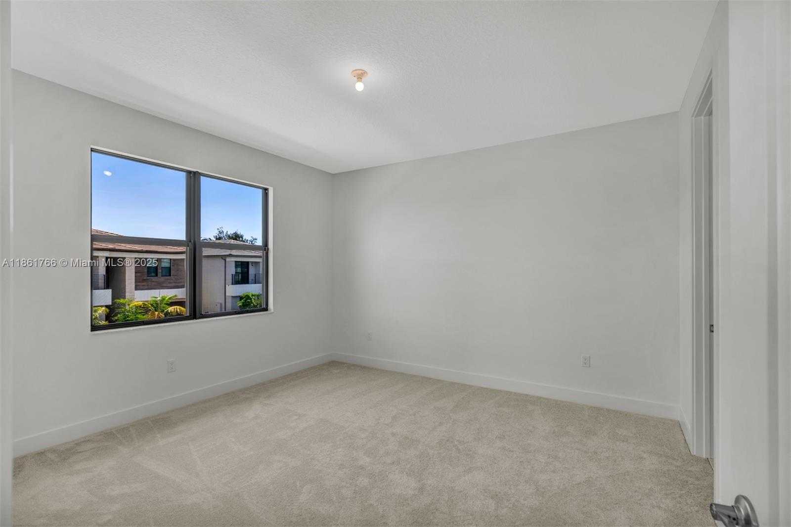 Small Image of 8286 FISHERS ISLAND WAY, Boca Raton Number 33