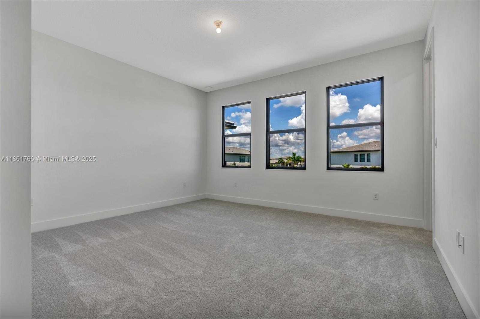 Small Image of 8286 FISHERS ISLAND WAY, Boca Raton Number 47