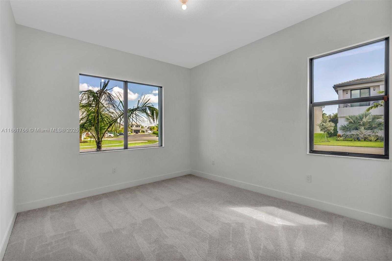 Small Image of 8286 FISHERS ISLAND WAY, Boca Raton Number 64