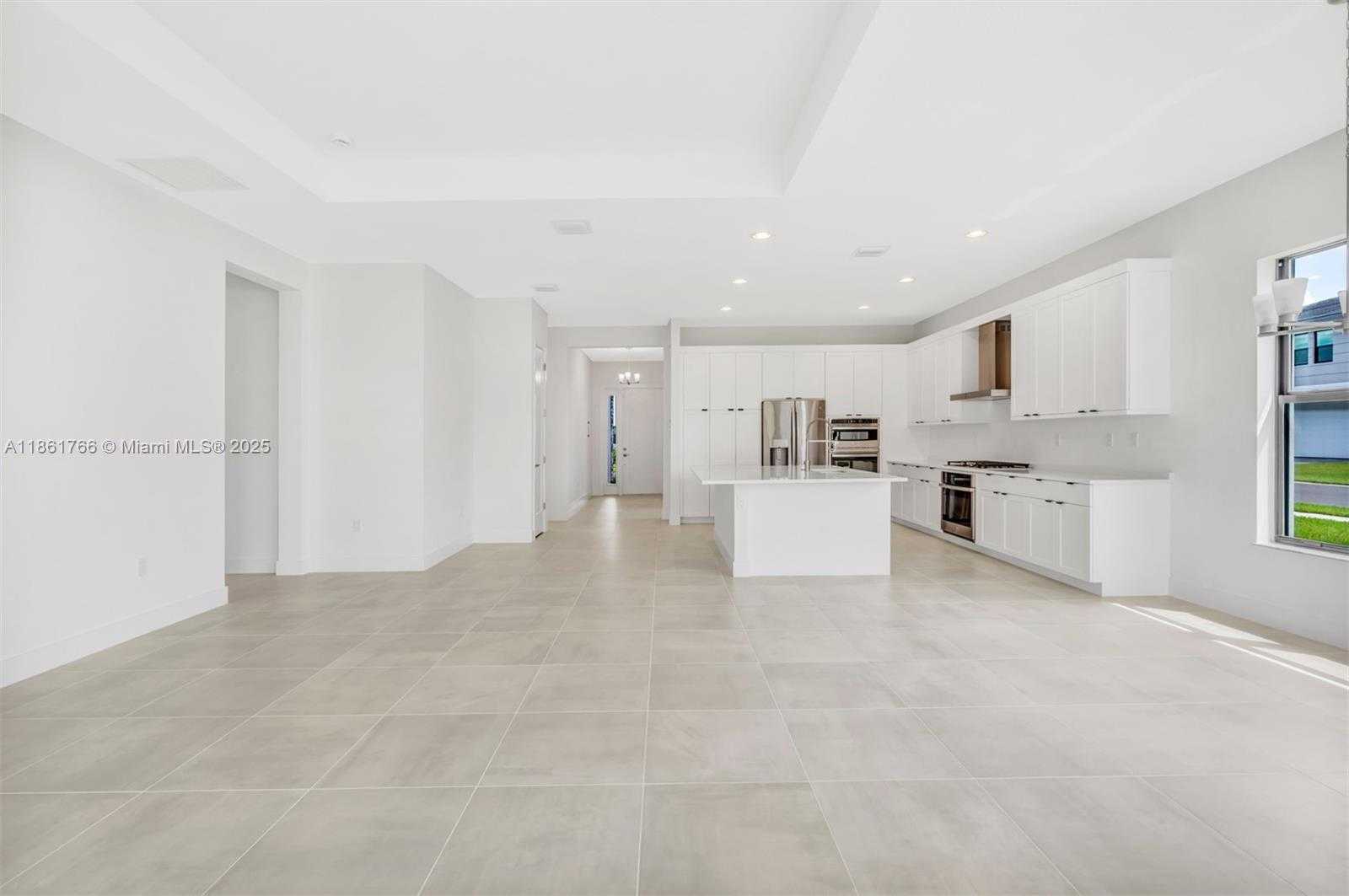 Small Image of 8286 FISHERS ISLAND WAY, Boca Raton Number 9