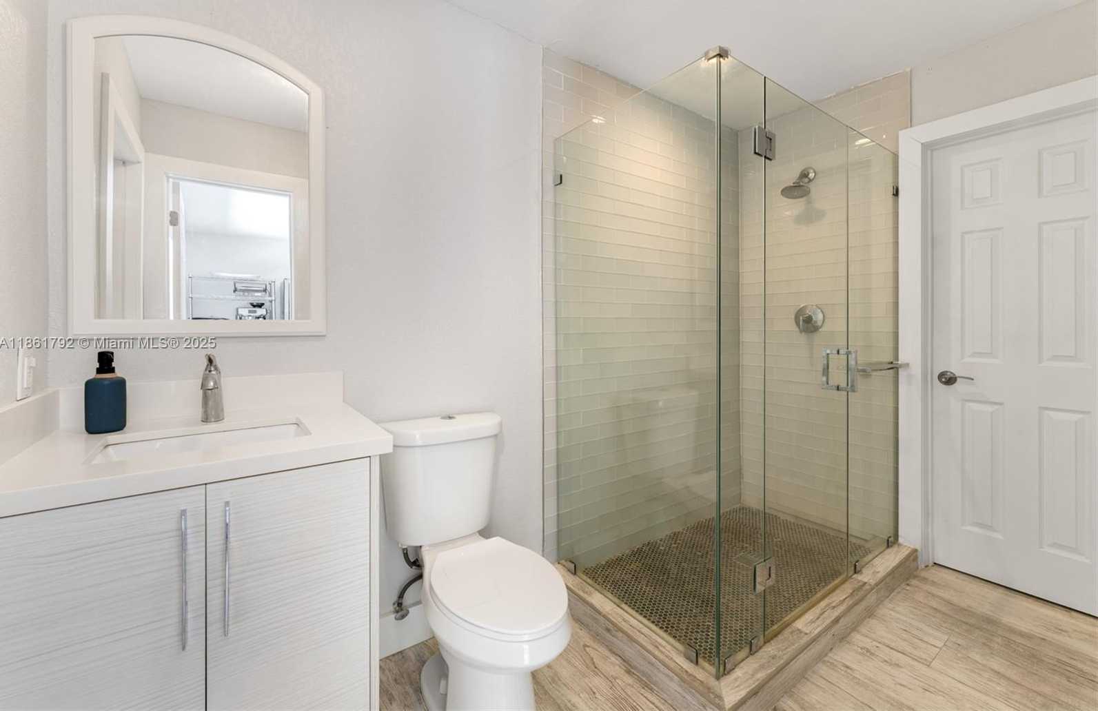 Small Image of 5940 SOUTH WEST 120TH ST, Pinecrest Number 12