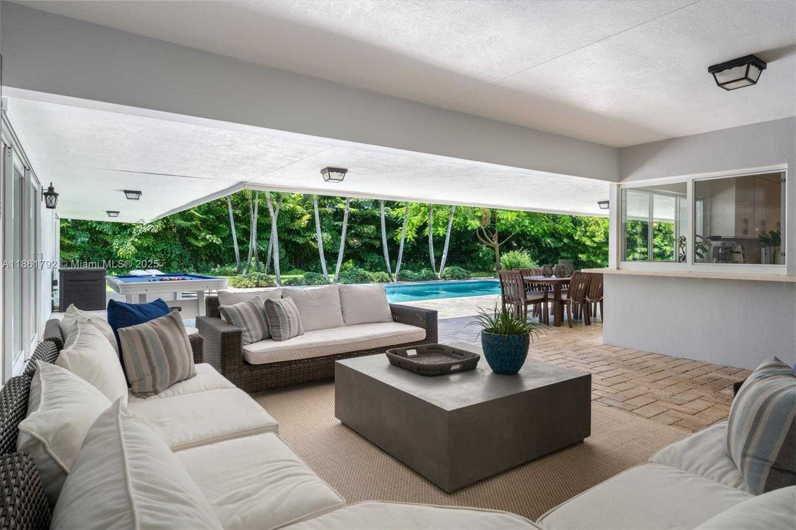 Small Image of 5940 SOUTH WEST 120TH ST, Pinecrest Number 24