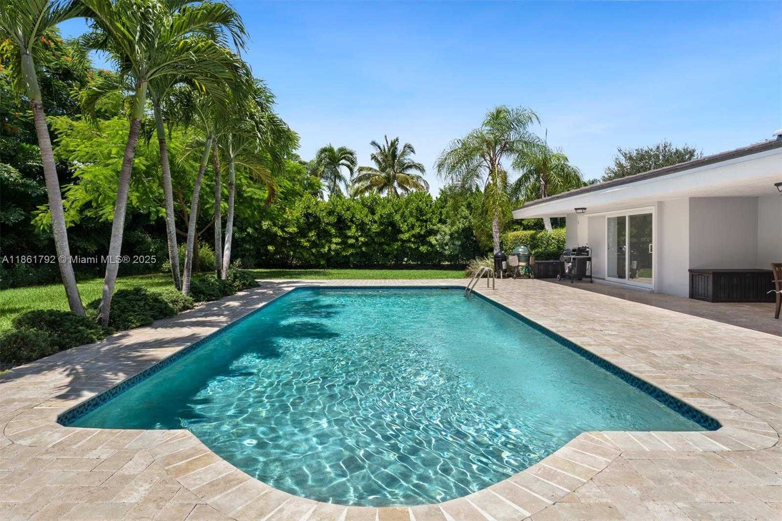 Small Image of 5940 SOUTH WEST 120TH ST, Pinecrest Number 27
