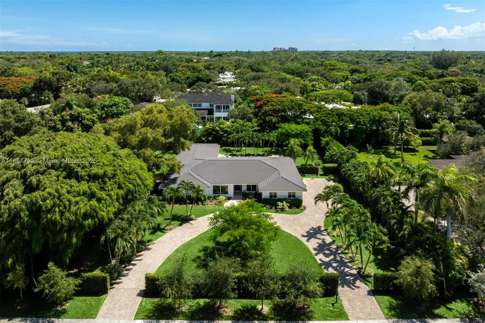 Small Image of 5940 SOUTH WEST 120TH ST, Pinecrest Number 36