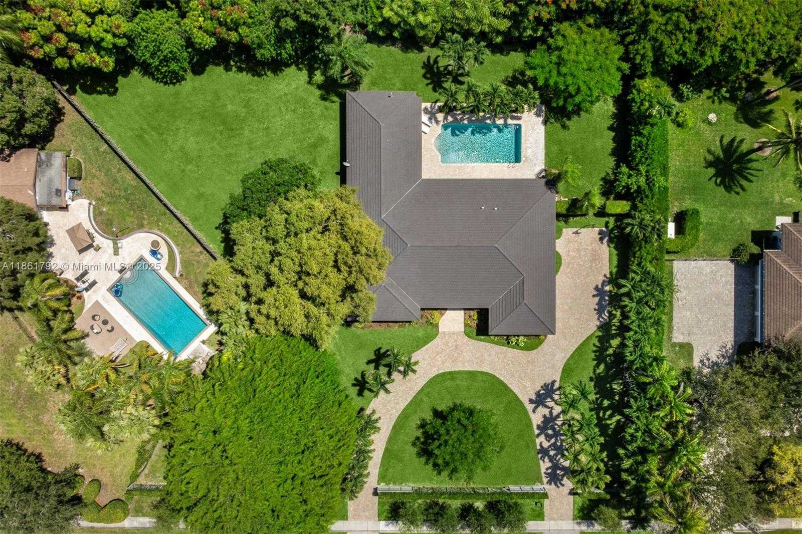 Small Image of 5940 SOUTH WEST 120TH ST, Pinecrest Number 40