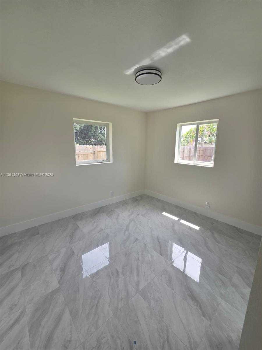 Small Image of 2615 NORTH WEST 62ND AVE, Margate Number 12