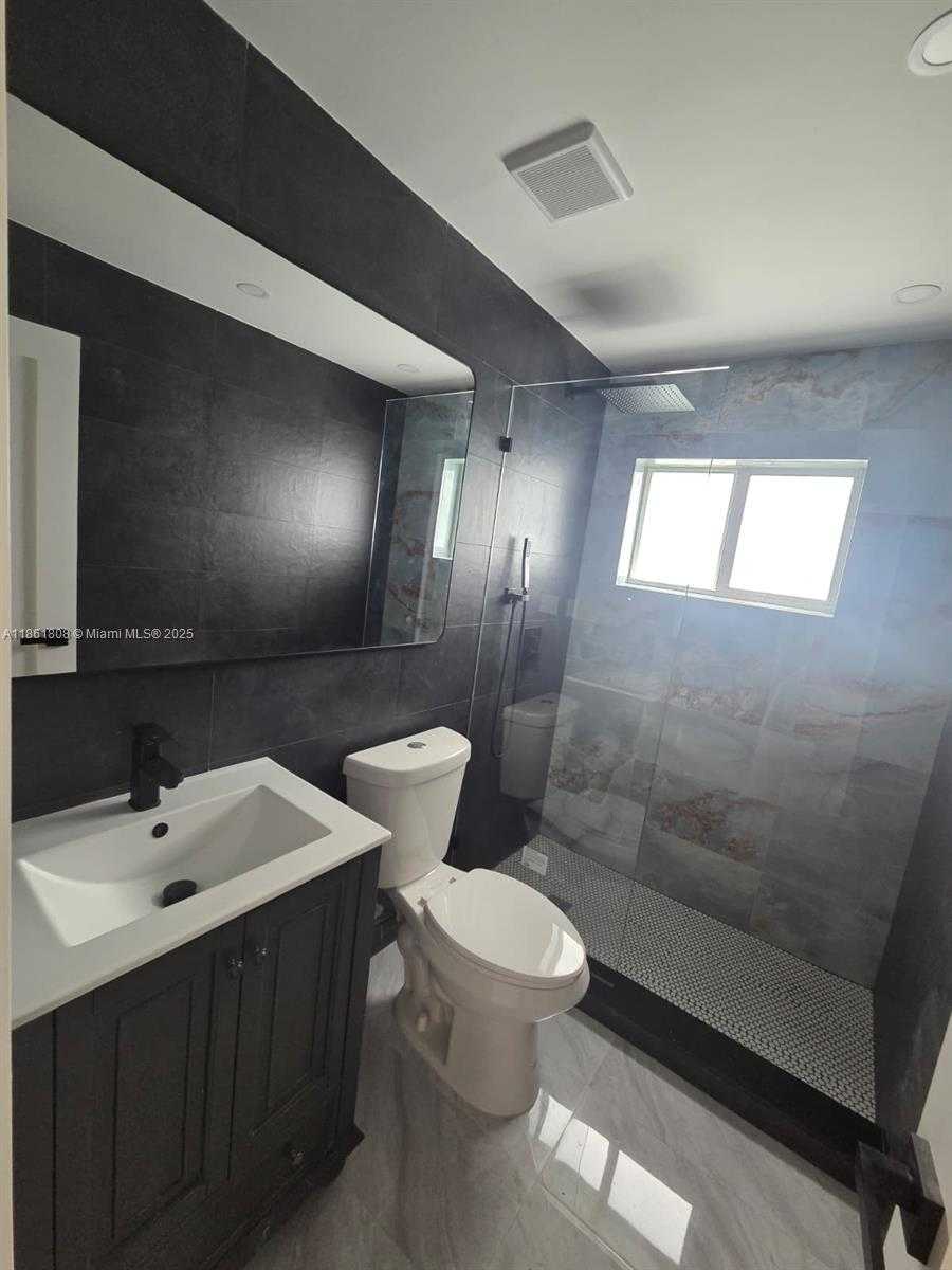 Small Image of 2615 NORTH WEST 62ND AVE, Margate Number 9