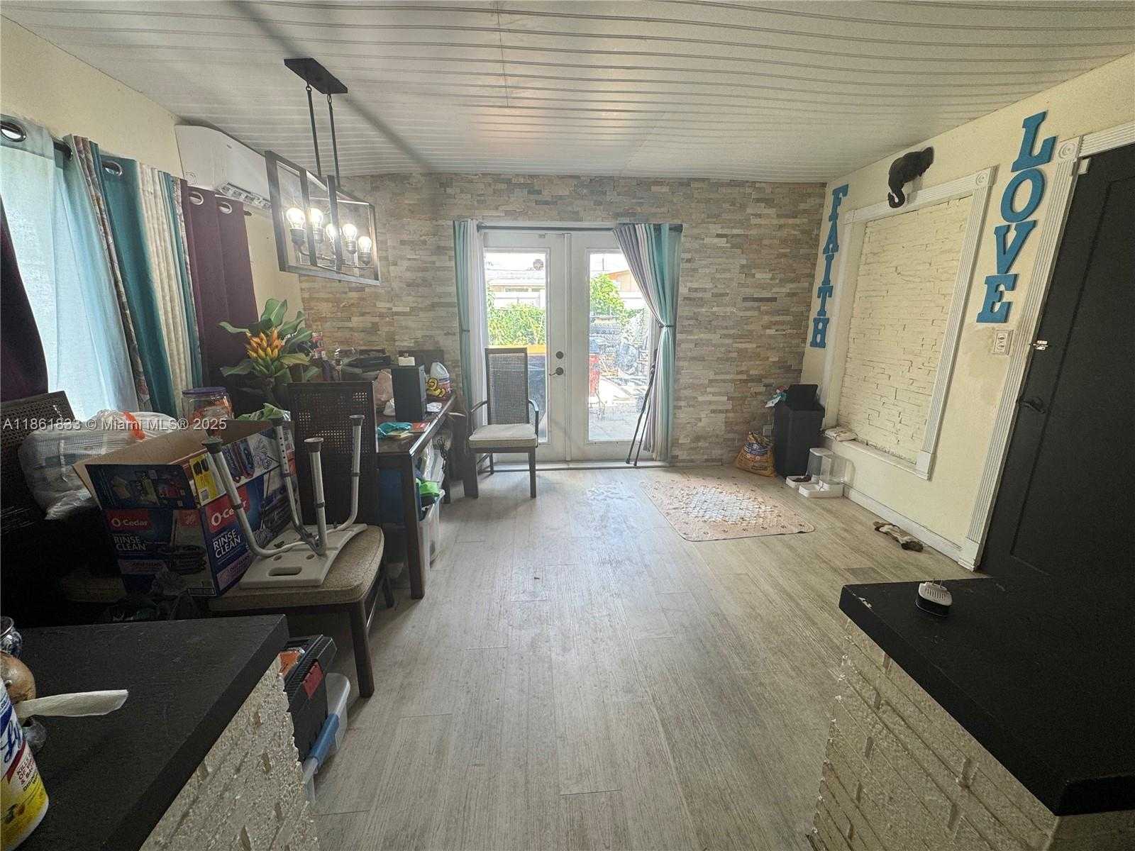 Small Image of 3525 SOUTH WEST 15TH CT, Fort Lauderdale Number 2